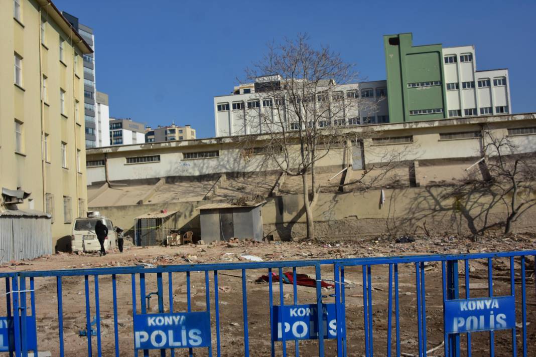 Konya’daki çöken 4 katlı bina yıkılacağının sinyalini önceden vermiş 14